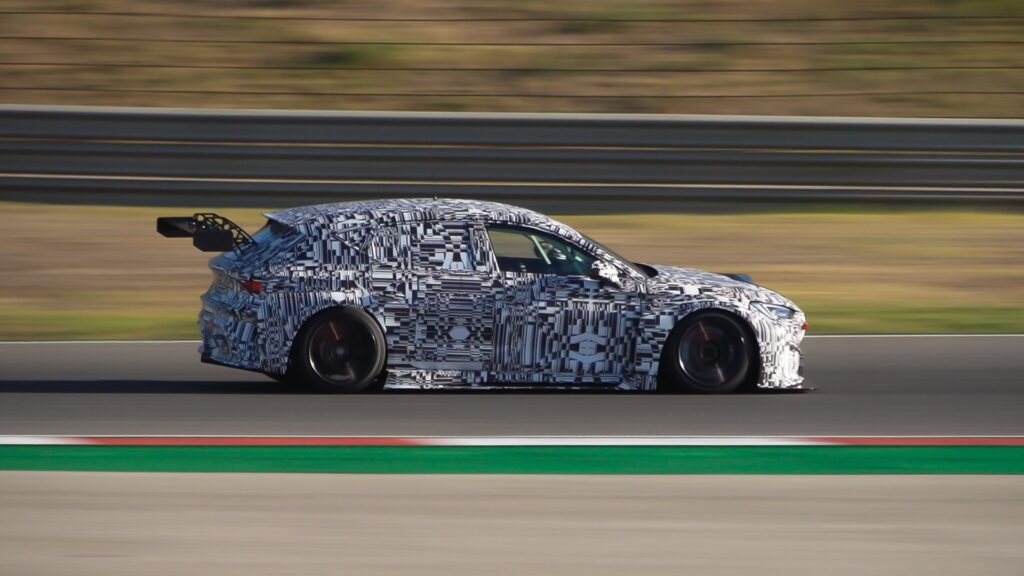 DE LA IMPRESORA 3D AL CIRCUITO DE CARRERAS