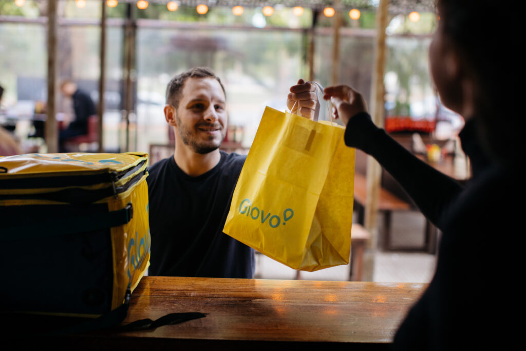 Delivery Hero firma un acuerdo para convertirse en el accionista mayoritario de Glovo