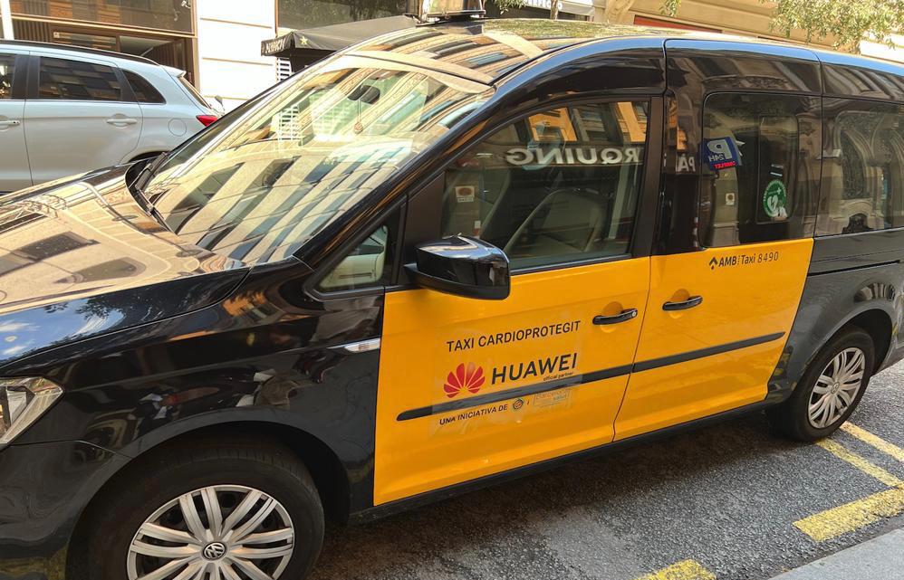 huawei-fundacion-espana-salud-presentan-taxi-cardioprotegido