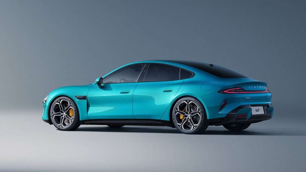 Xiaomi desvela el SU7, su primer coche 100% eléctrico que llegará en 2024