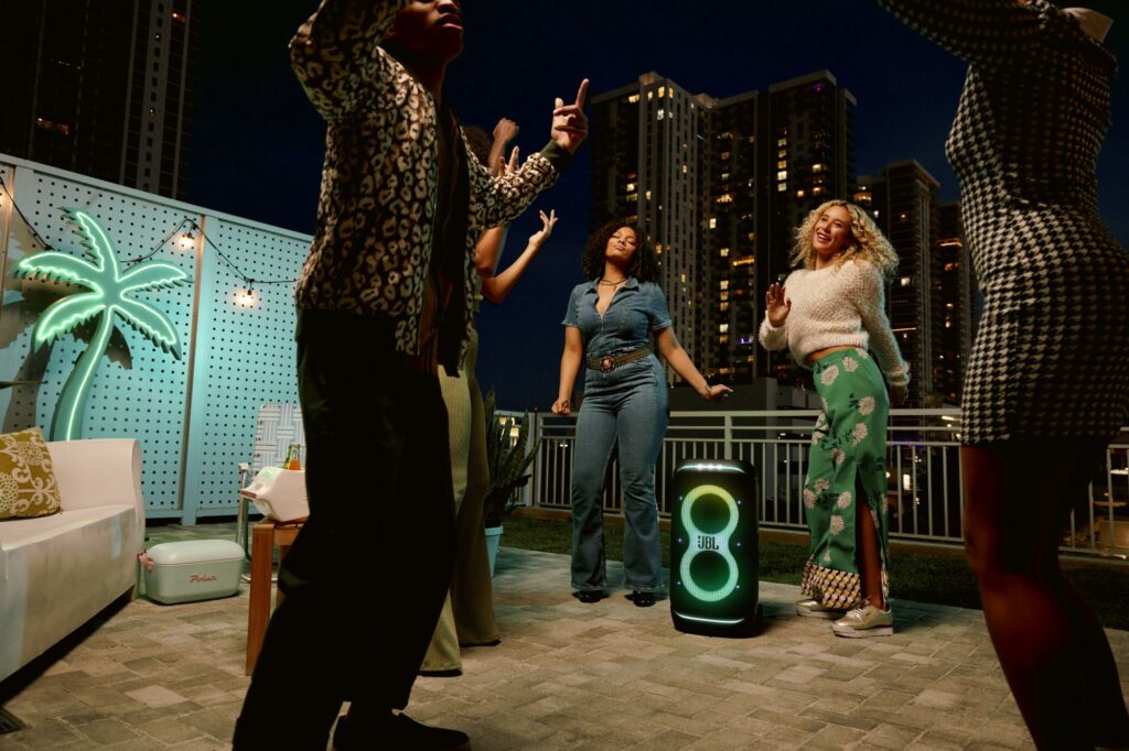 jbl-llevara-el-audio-portatil-a-otro-nivel-en-el-ces-2024