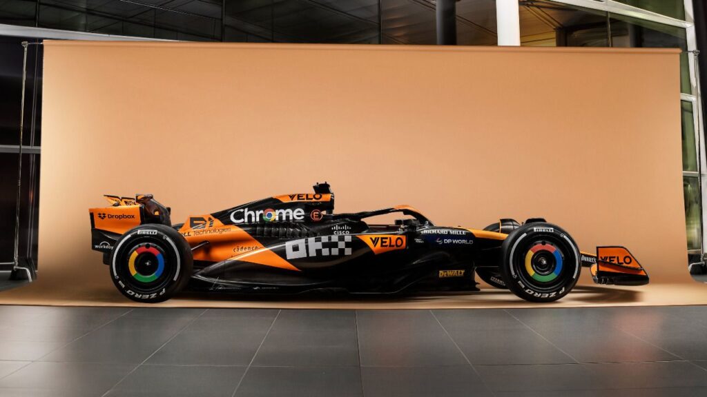 McLaren presenta el MCL38