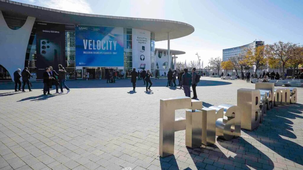 Protección de Datos sanciona al MWC Barcelona por almacenar pasaportes COVID