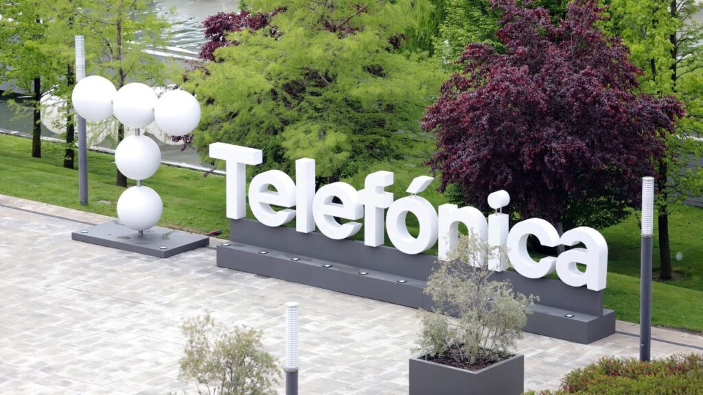 Reportaje: 100 años de Telefónica