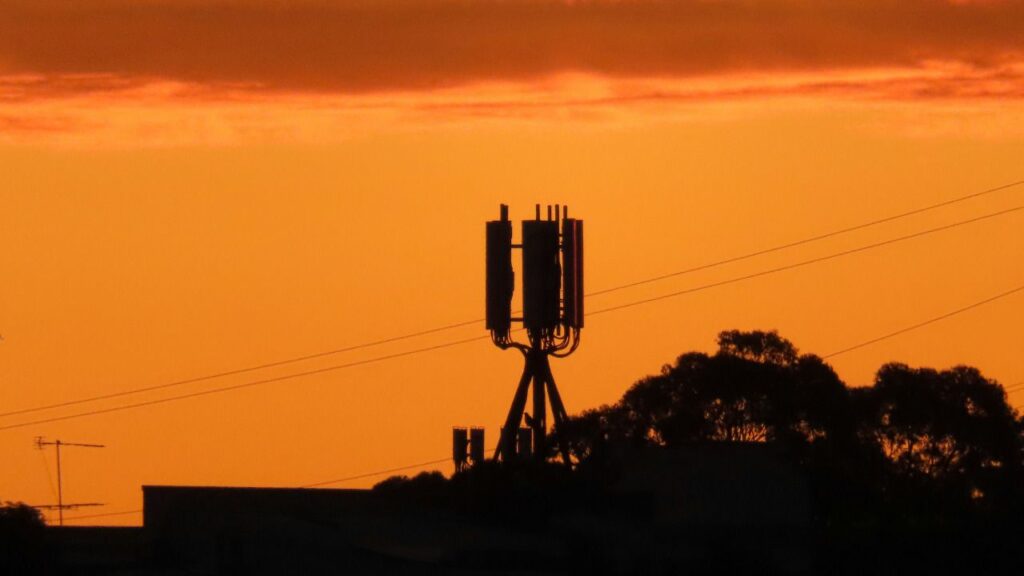 Comisiones Obreras se suma a Telefónica y pide la desregulación del sector de las telecomunicaciones