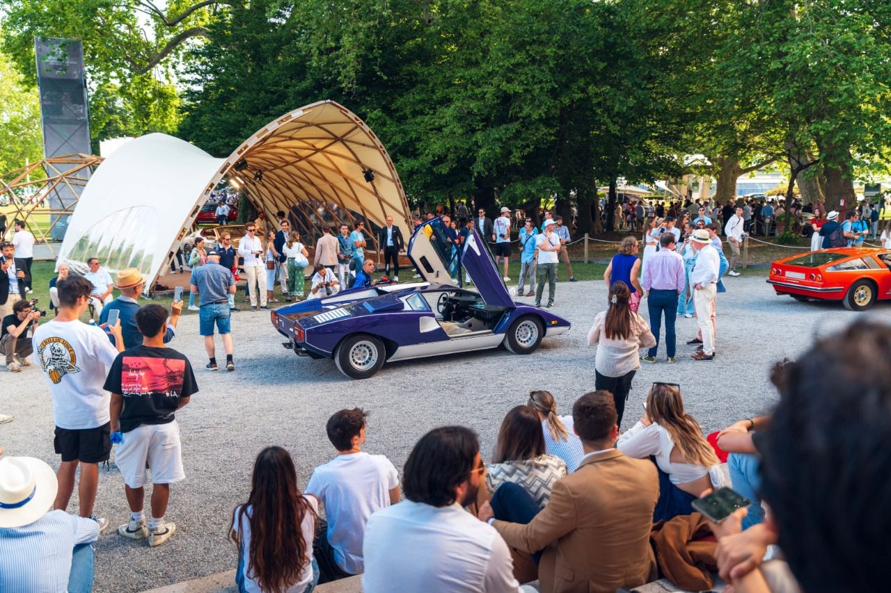 Lamborghini Countach LP 400 “Viola Salchi”