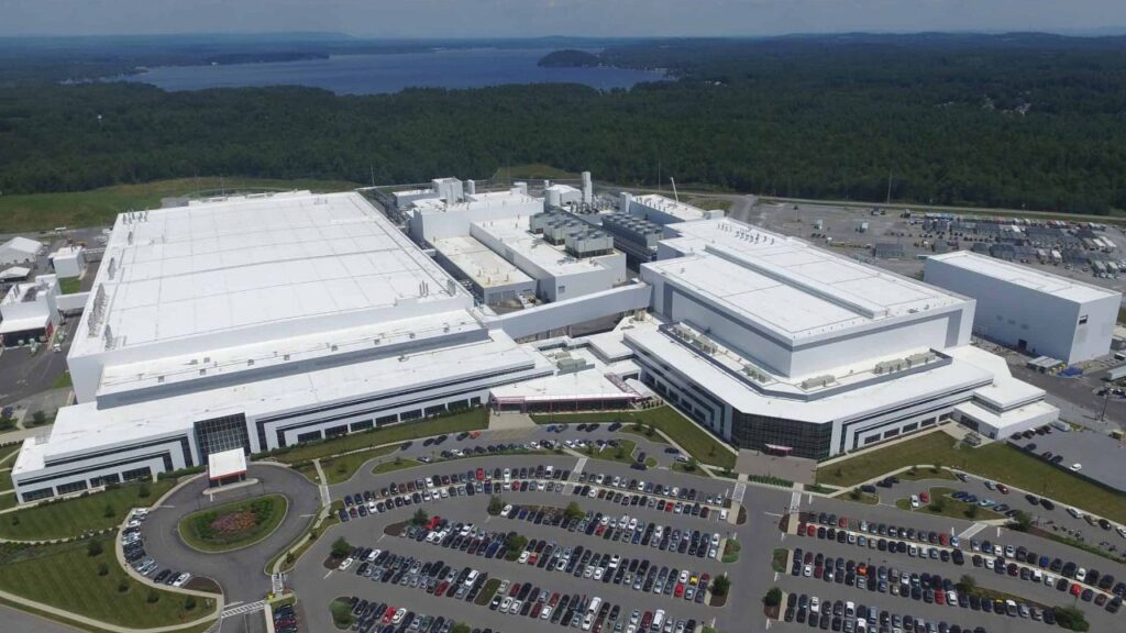 GlobalFoundries y UMC exploran una posible fusión en plenga guerra por los semiconductores