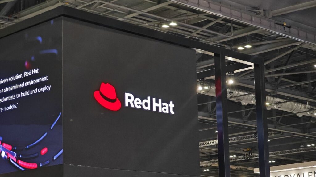 Red Hat impulsa la eficiencia del desarrollo con nuevas capacidades en Developer Hub y modernización con IA en Konveyor