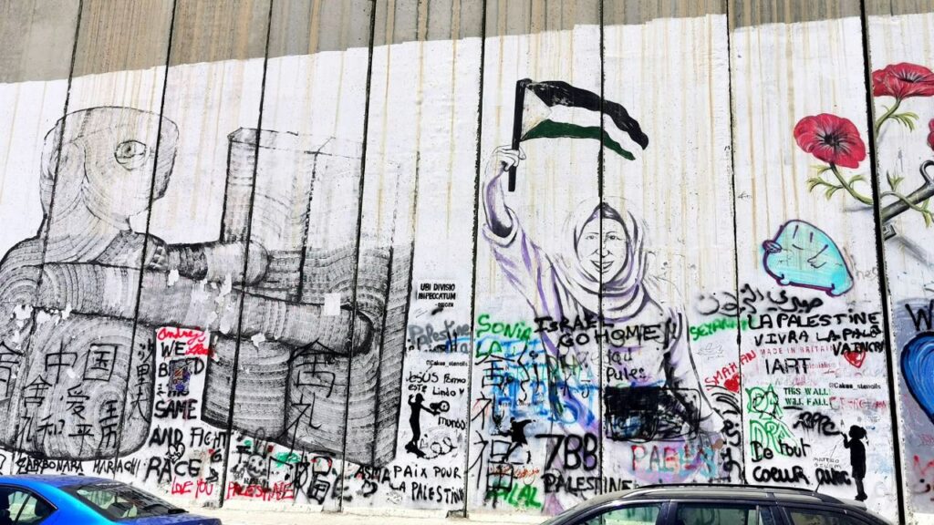 Microsoft reconoce el suministro de servicios de inteligencia artificial al ejército israelí durante la guerra en Gaza