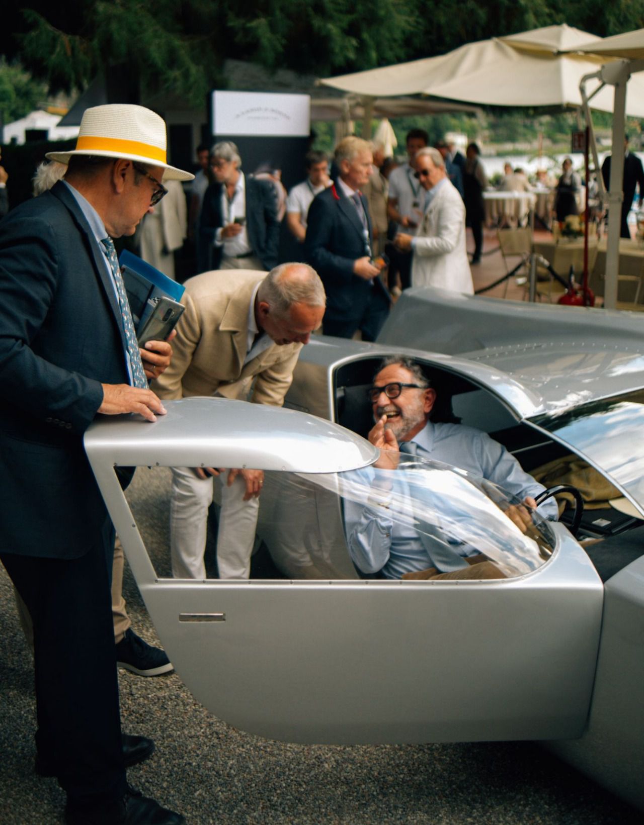 OSI Silver Fox Prototype siendo galardonado en Villa d'Este junto con su dueño Christophe Pund (Autor: Dominico Lee)