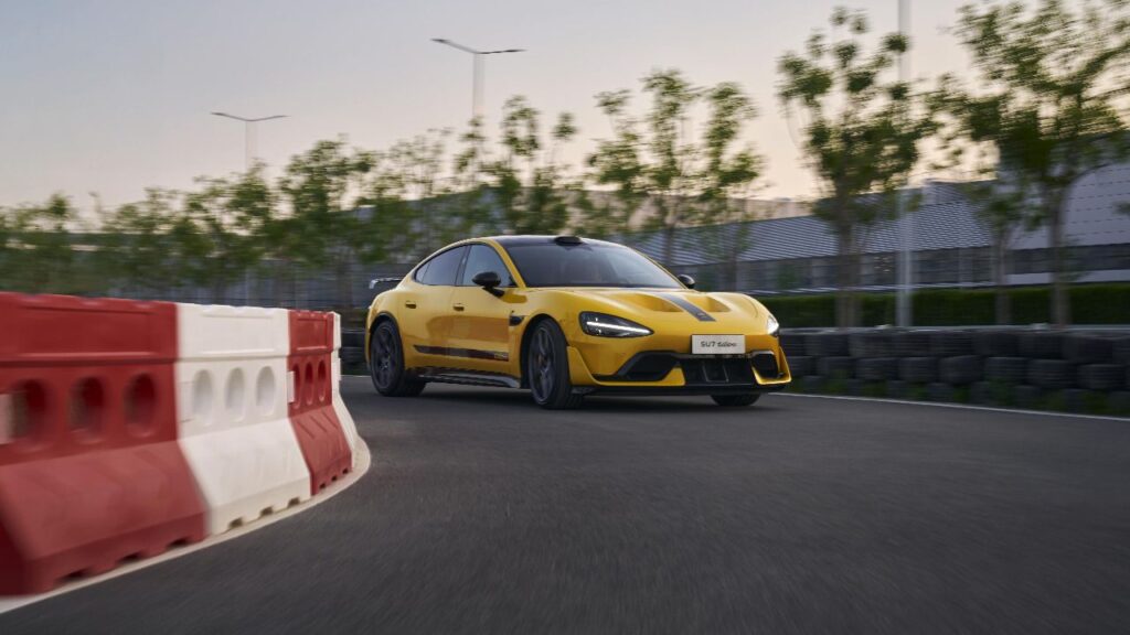 Xiaomi SU7 Ultra llega a Gran Turismo 7