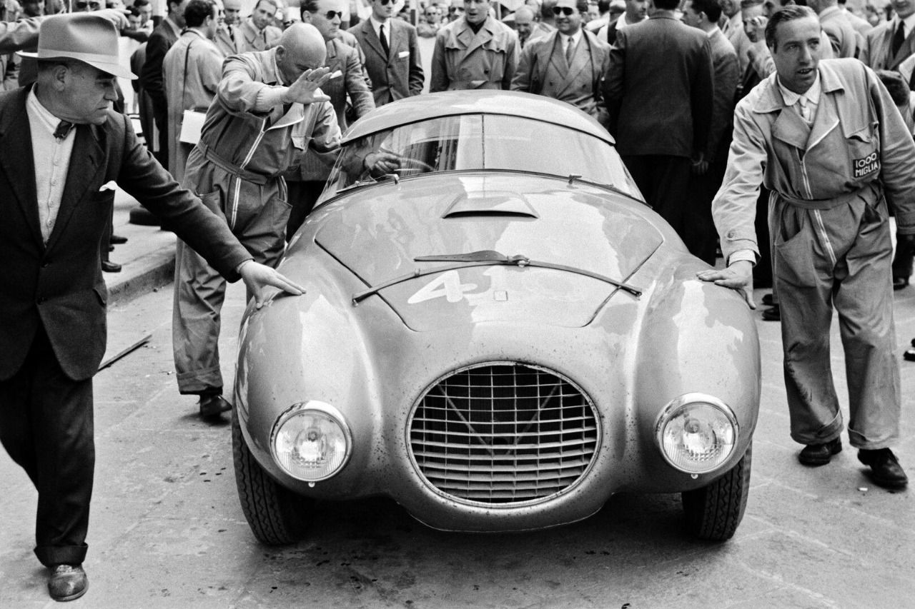 Ferrari 166 MM/212 Export "Uovo" en la Mille Miglia