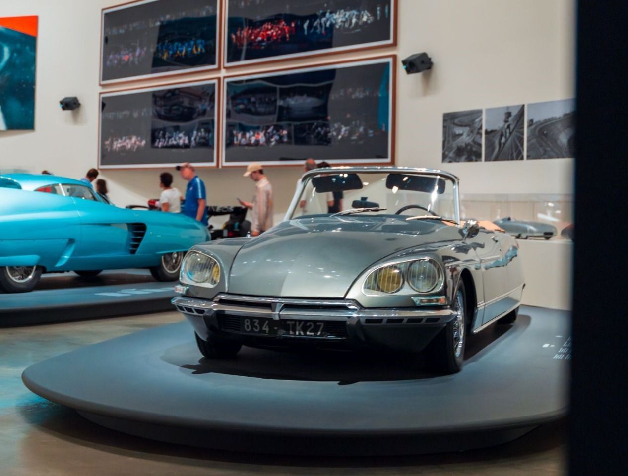 ULTIMO PALM BEACH FABRICADO EN LA EXPOSICION MOTION: AUTO ARTS AND ARCHITECTURE