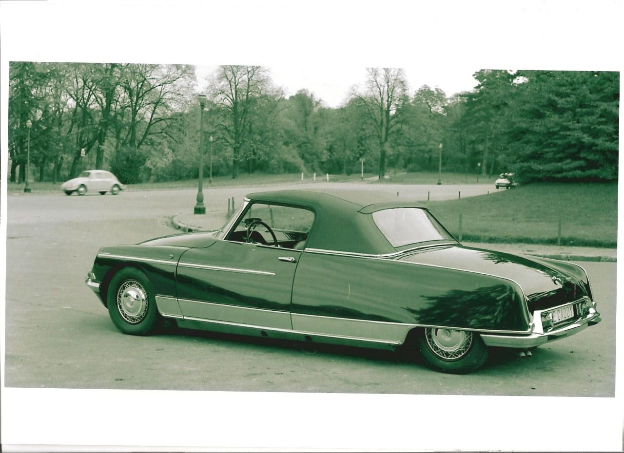 FOTOGRAFIA DE 1967 DEL CHASIS 4376016 EN EL BOSQUE DE BOLOUGNE