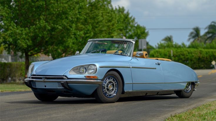 DS LE CADDY RESTAURADO POR DS MANUFAKTUR