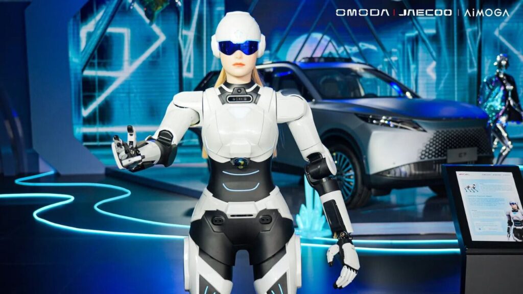Omoda y Jaecoo llevarán a sus robots humanoides a sus concesionarios europeos