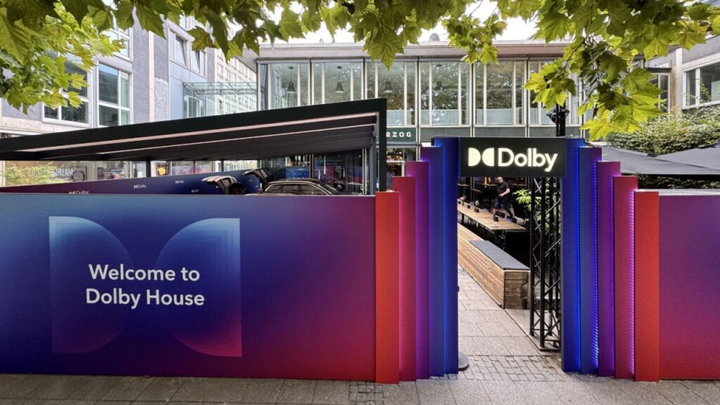 Dolby Atmos y Vision llegan a 30 marcas para transformar la experiencia en el coche