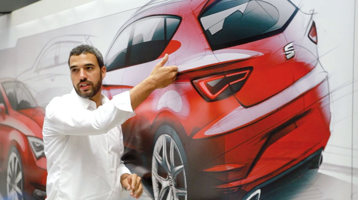 El diseñador gallego colaboró en el diseño del modelo Seat León de tercera generación