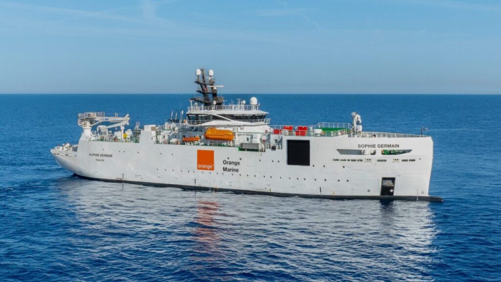 Orange moderniza su flota de buques para reforzar la seguridad de los cables submarinos en Europa, África y Oriente Medio