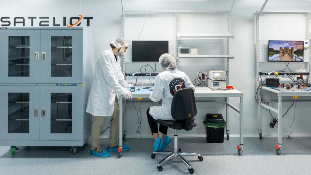 Sateliot inaugura en Barcelona el primer Centro Europeo de Desarrollo de Satélites 5G