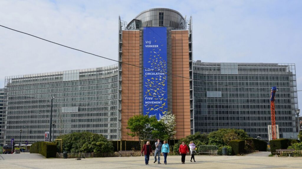 Bruselas acusa a Meta de incumplir la DMA por su modelo publicitario de "pago o consentimiento"